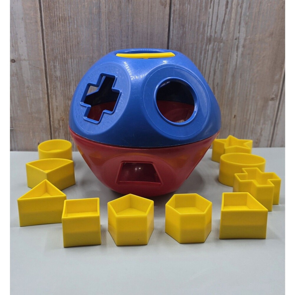 Tupperware Vintage Shape-O-Ball Toy Block Sorter 10 Shapes